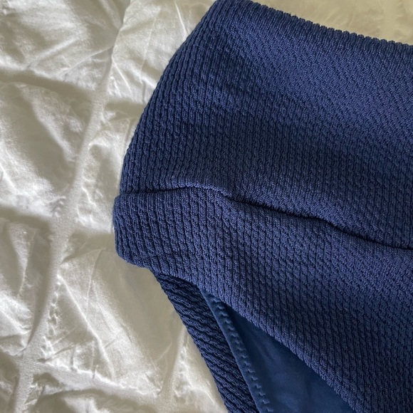 Melissa Odabash Hampton navy ridges high waist bikini bottom - Picture 6 of 13